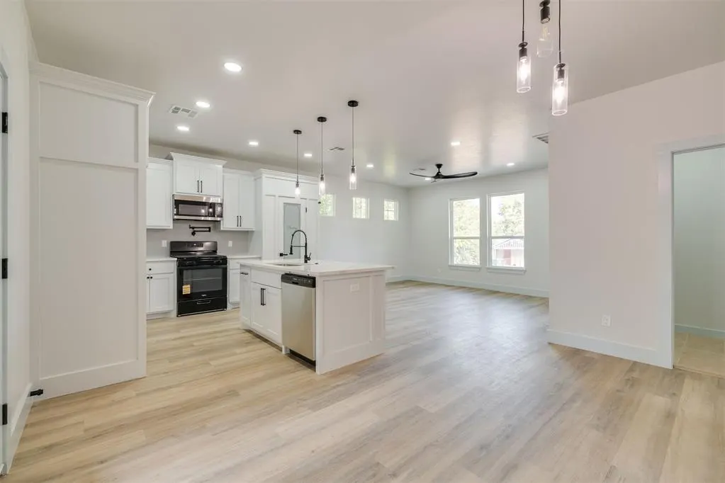Photo 21 — 716 SE 22nd Street, Oklahoma City, OK 73129