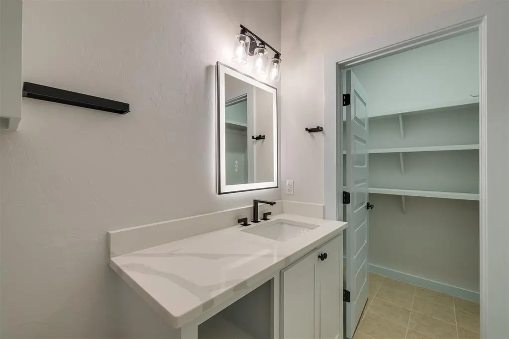 Photo 27 — 716 SE 22nd Street, Oklahoma City, OK 73129