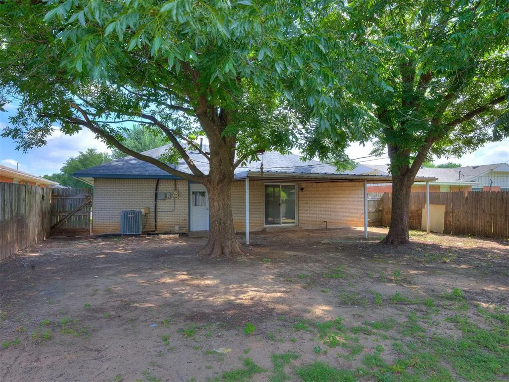 Photo 4 — 3044 S Madole Boulevard, Oklahoma City, OK 73159