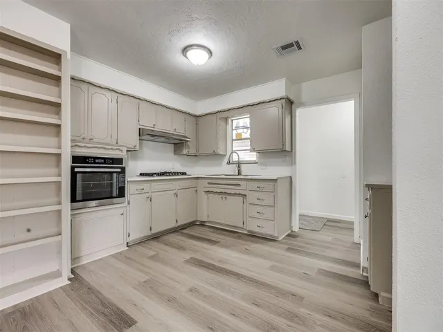 Photo 8 — 3044 S Madole Boulevard, Oklahoma City, OK 73159