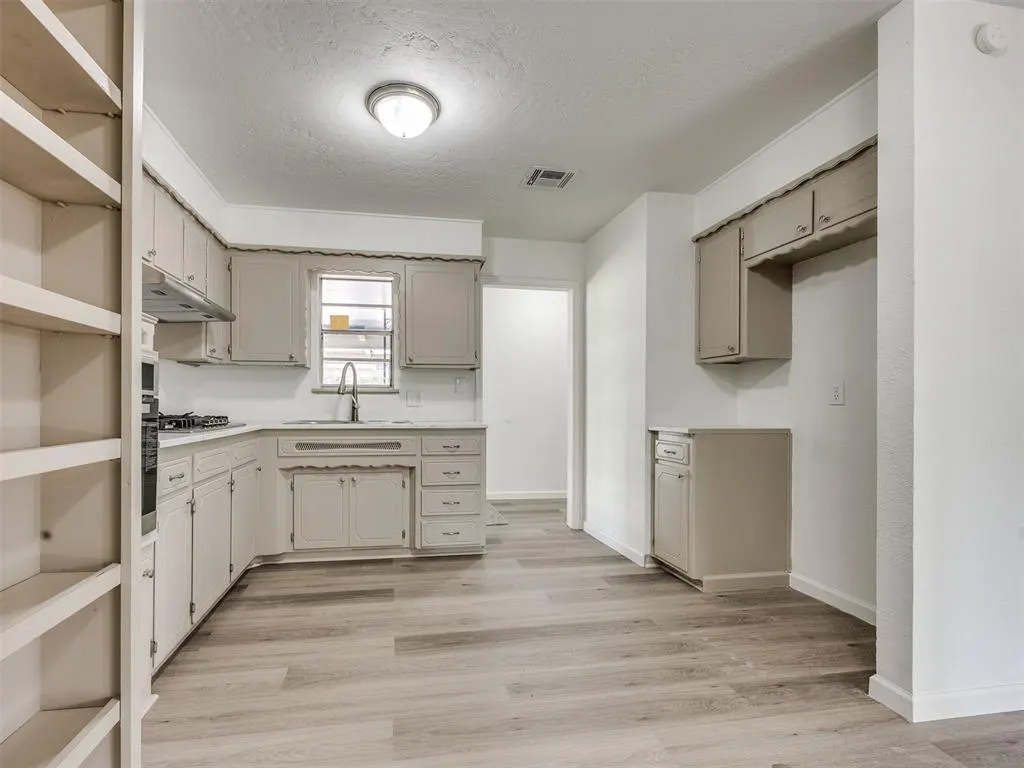 Photo 9 — 3044 S Madole Boulevard, Oklahoma City, OK 73159