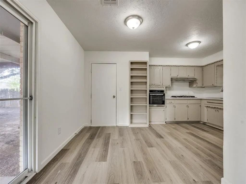 Photo 13 — 3044 S Madole Boulevard, Oklahoma City, OK 73159