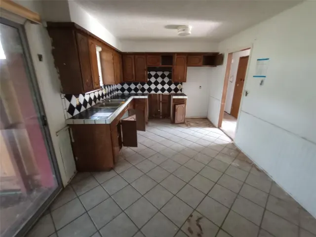 Photo 7 — 505 S WEIGLE Street, Watonga, OK 73772