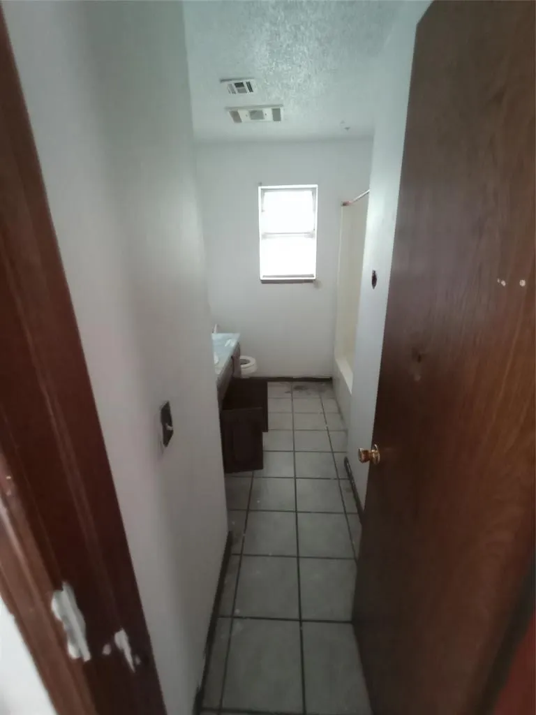 Photo 11 — 505 S WEIGLE Street, Watonga, OK 73772