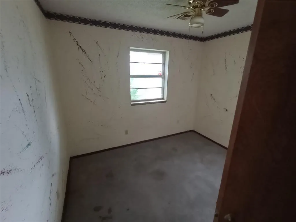 Photo 15 — 505 S WEIGLE Street, Watonga, OK 73772