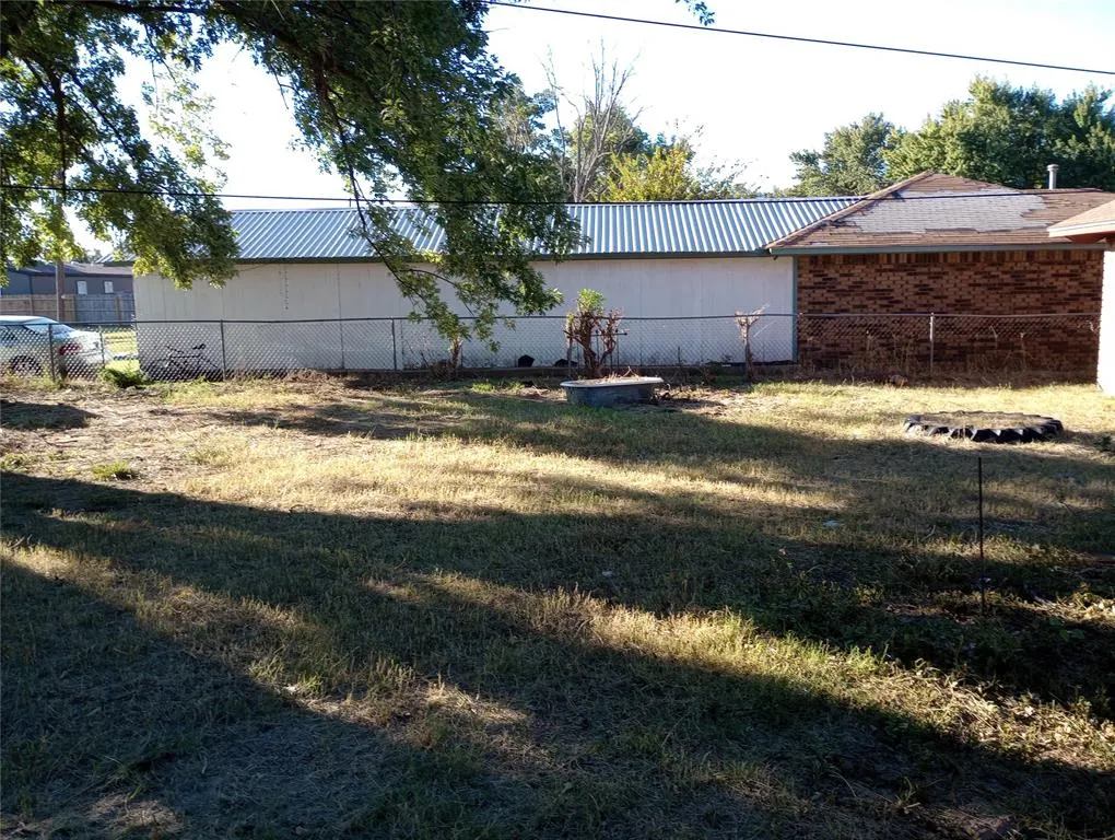 Photo 36 — 505 S WEIGLE Street, Watonga, OK 73772