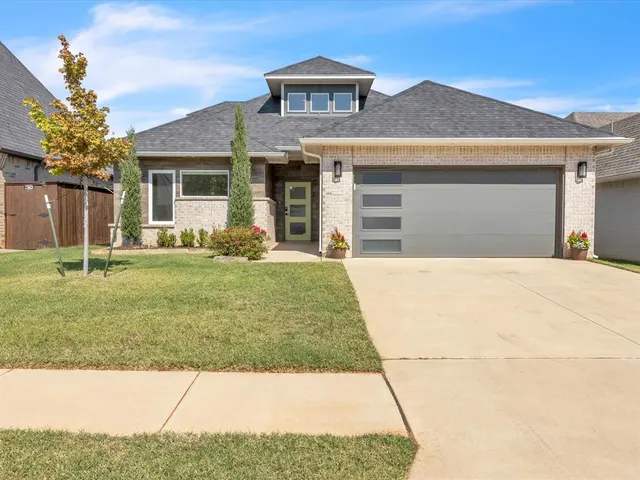 Photo 2 — 7717 NW 136th Terrace, Oklahoma City, OK 73142