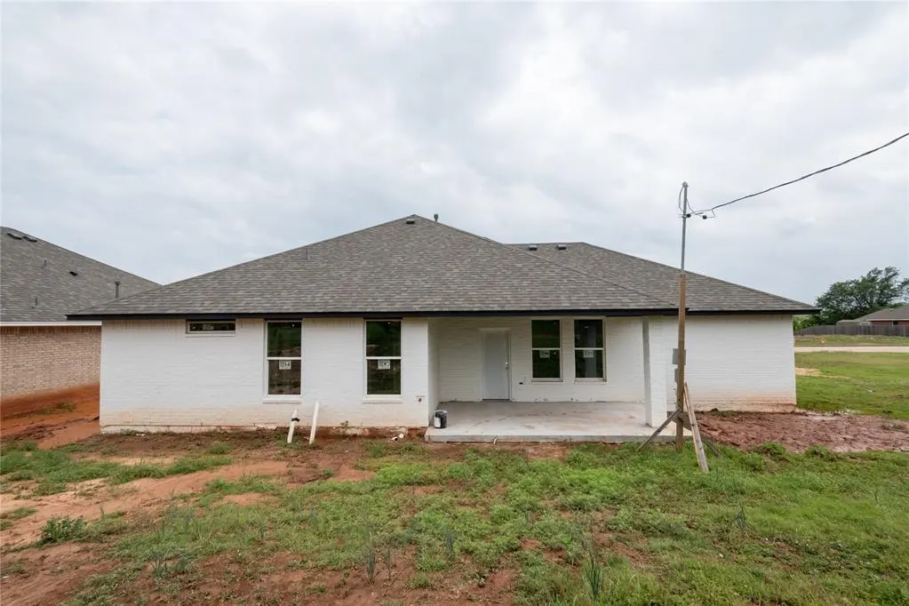 Photo 18 — 1405 Coffey Drive, Perry, OK 73077