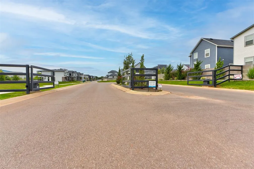 Photo 49 — 2516 NW 131st Street, Oklahoma City, OK 73120