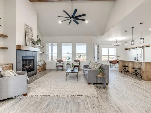 Photo 5 — 25397 Ethan Street, Cashion, OK 73016