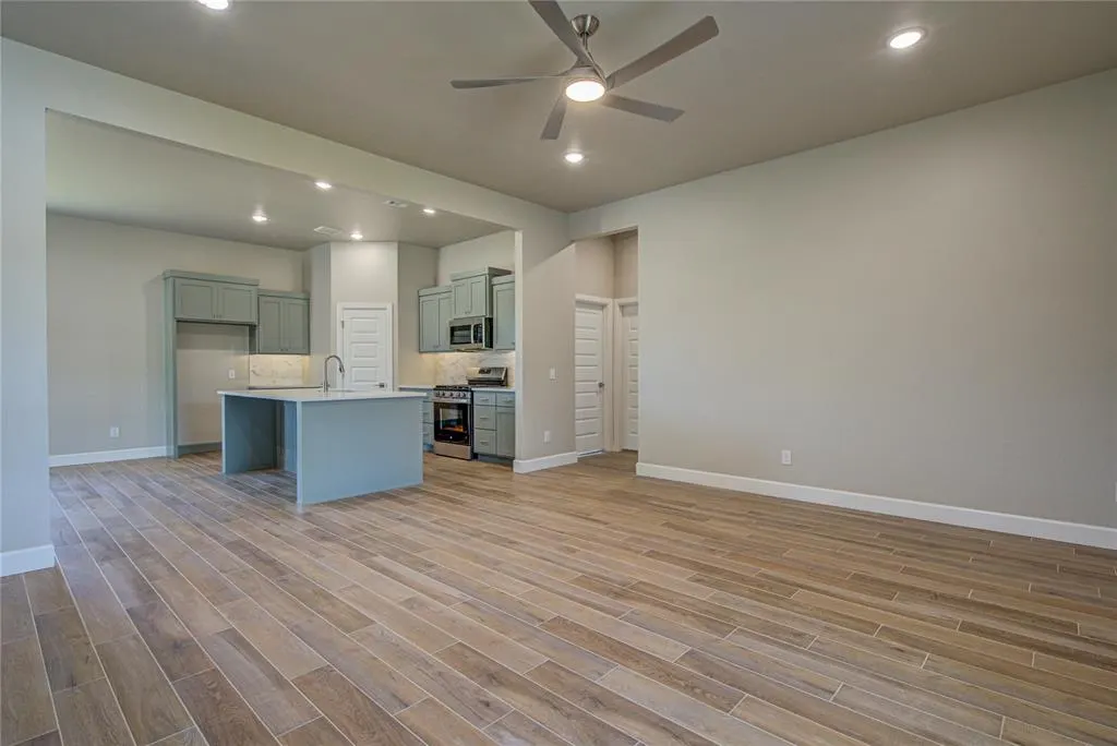 Photo 5 — 219 Hope Avenue, Shawnee, OK 74804