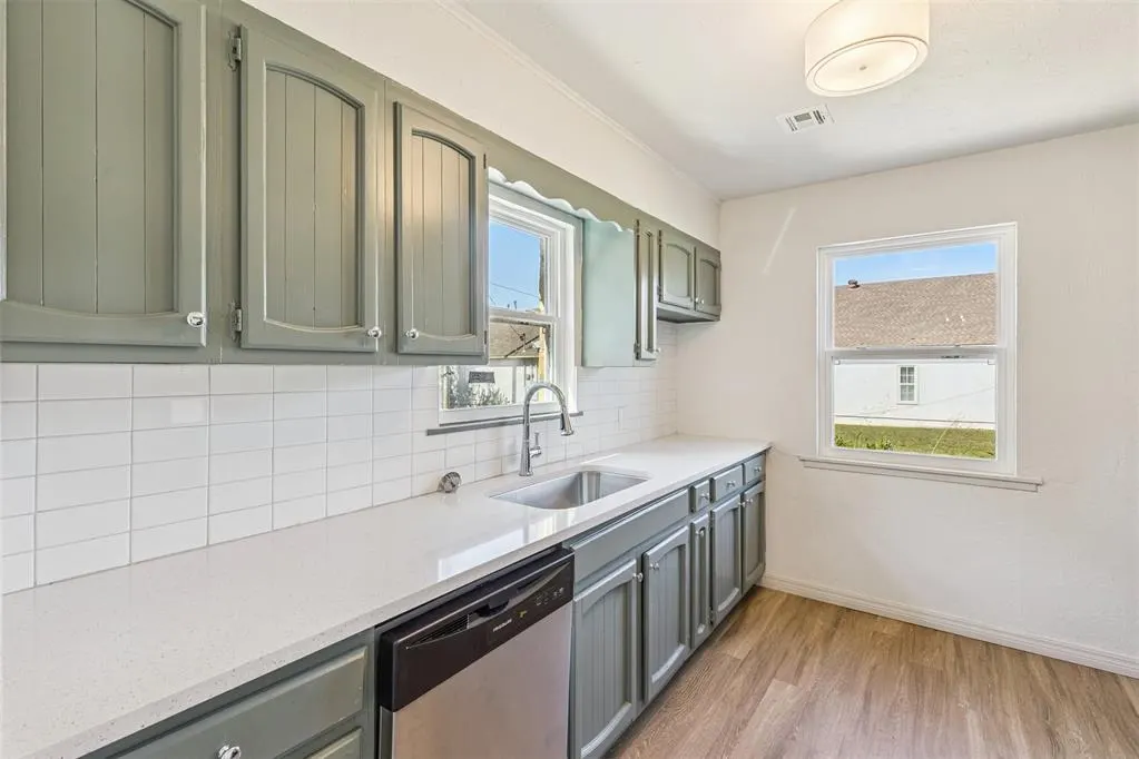 Photo 6 — 2715 N Missouri Avenue, Oklahoma City, OK 73111