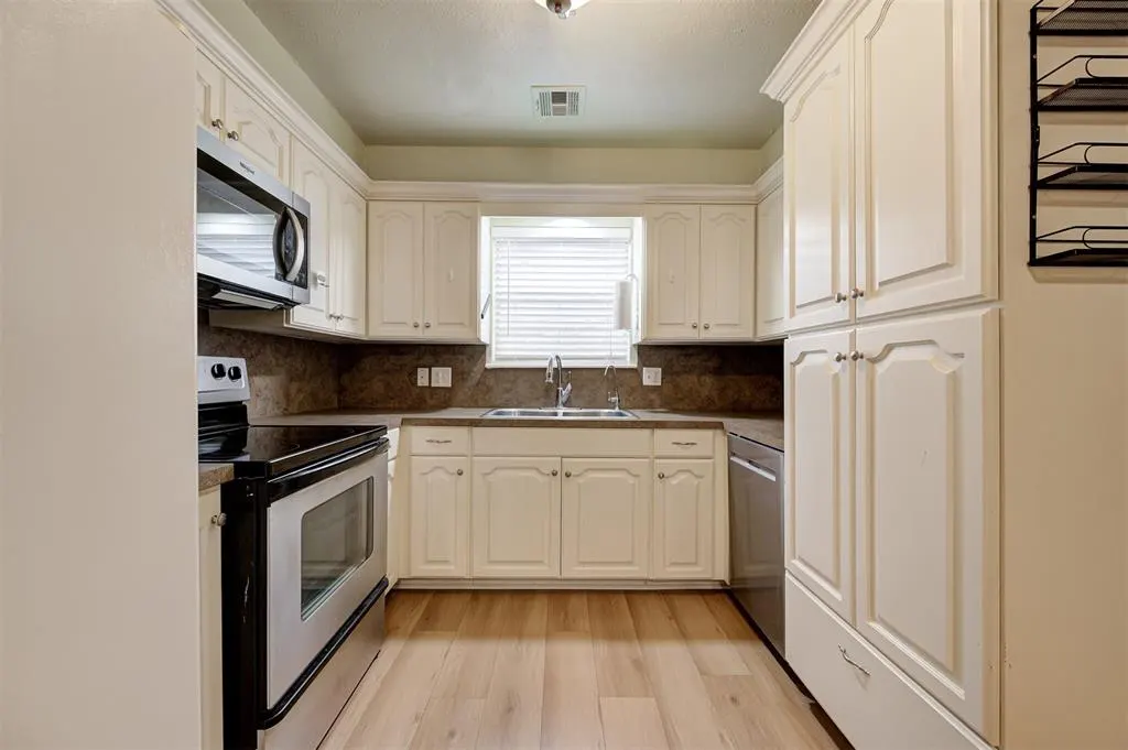 Photo 14 — 3725 N Grant Avenue, Bethany, OK 73008