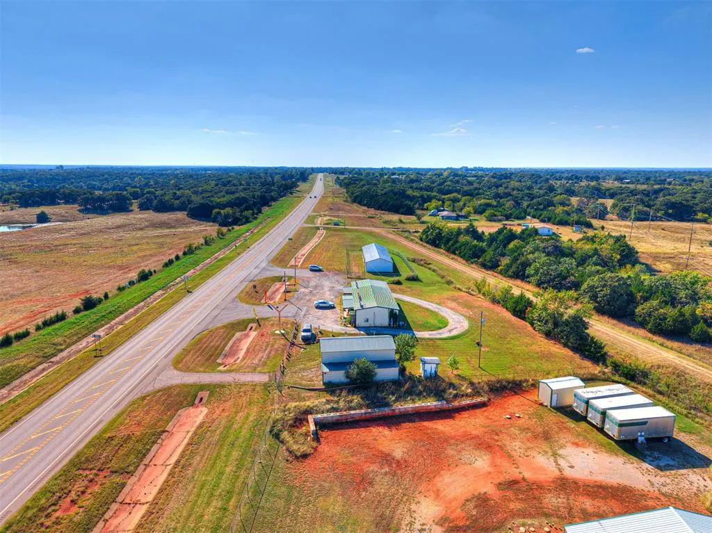 Photo 6 — 331946 E HIGHWAY 66 Route, Wellston, OK 74881