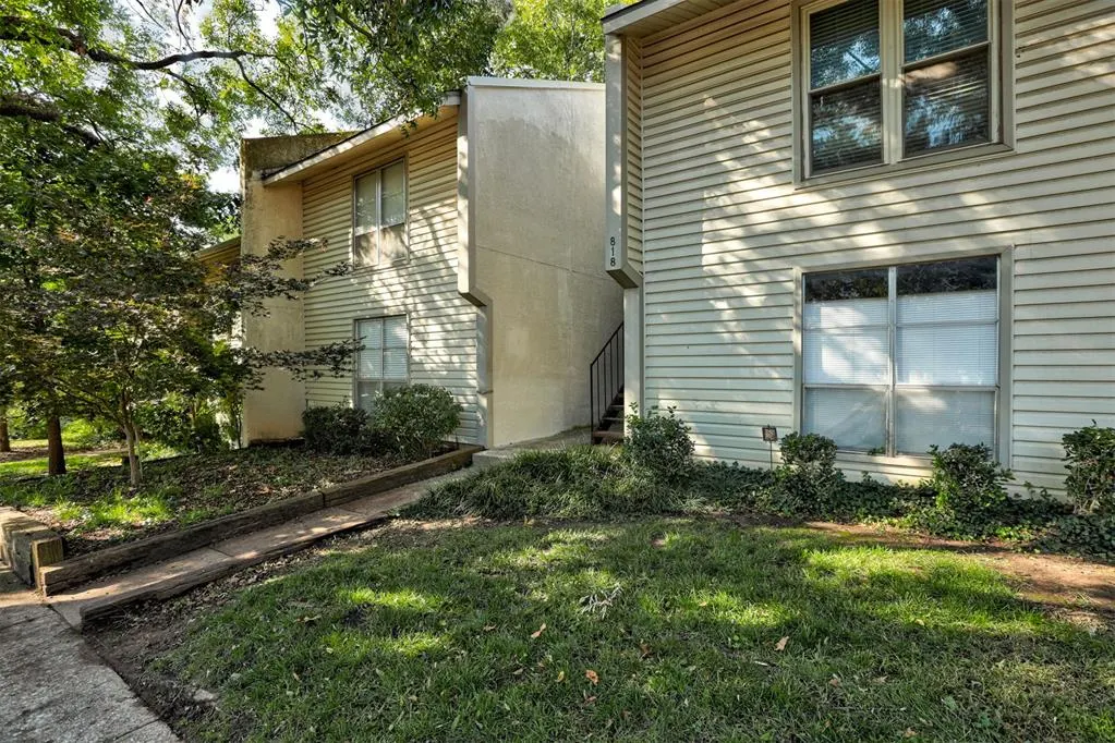 Photo 7 — 818 Cardinal Creek Boulevard D, Norman, OK 73072