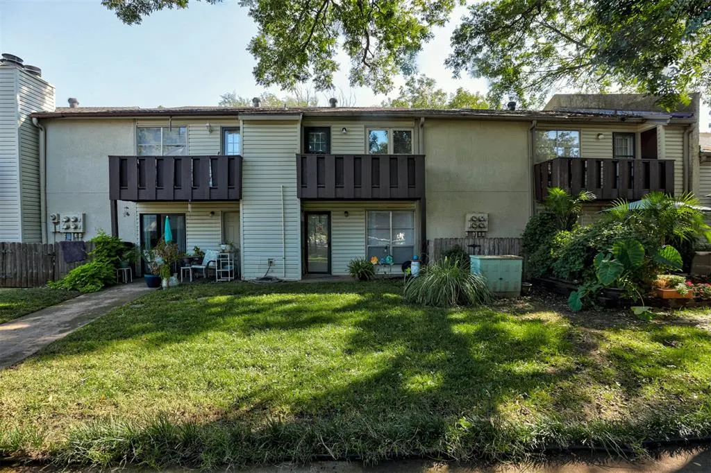 Photo 26 — 818 Cardinal Creek Boulevard D, Norman, OK 73072