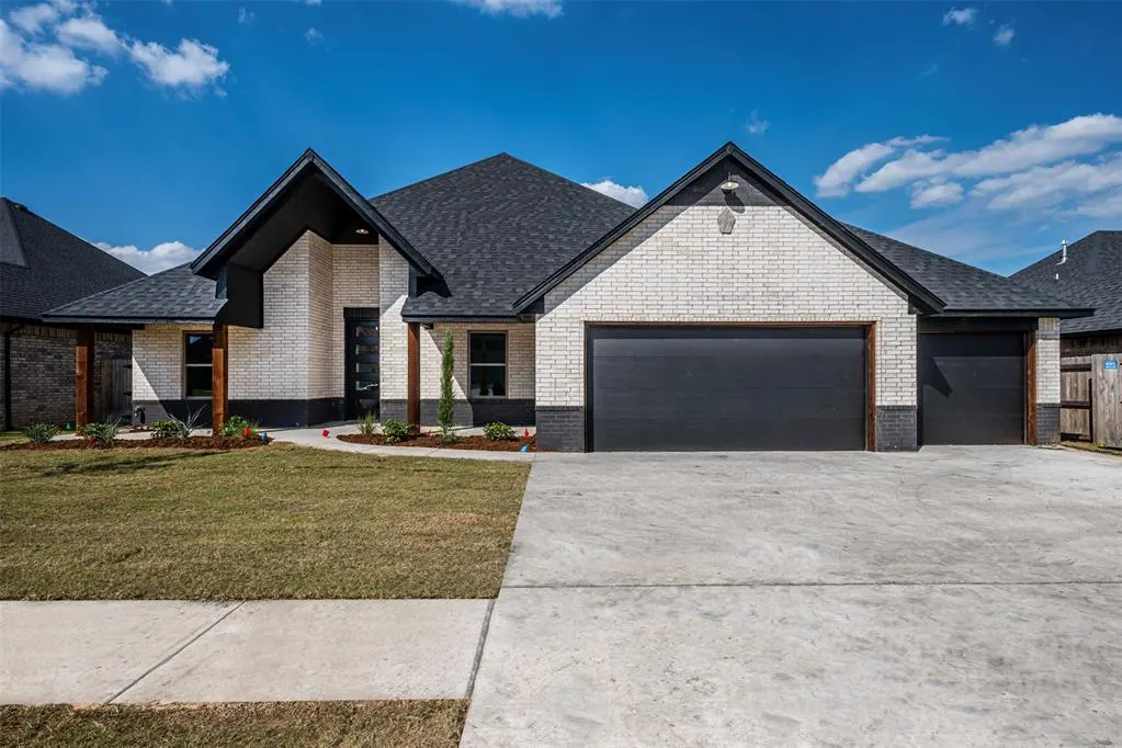 Photo 3 — 11609 NW 104 Th Street, Yukon, OK 73099
