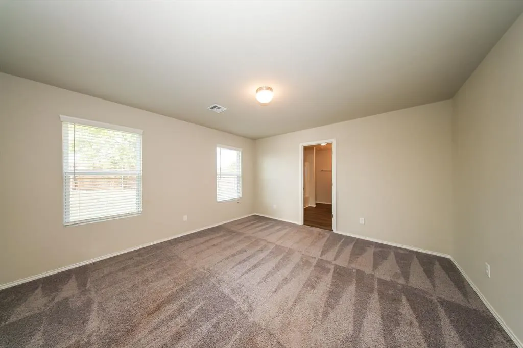 Photo 9 — 2204 Dillards Drive, Chickasha, OK 73018