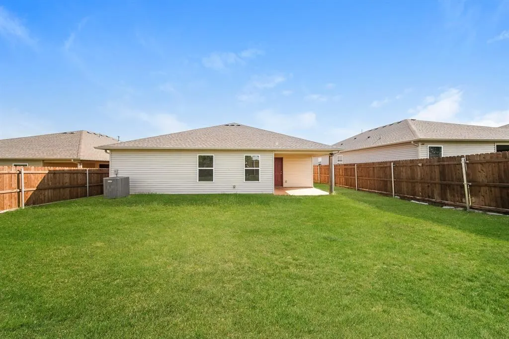 Photo 15 — 2204 Dillards Drive, Chickasha, OK 73018