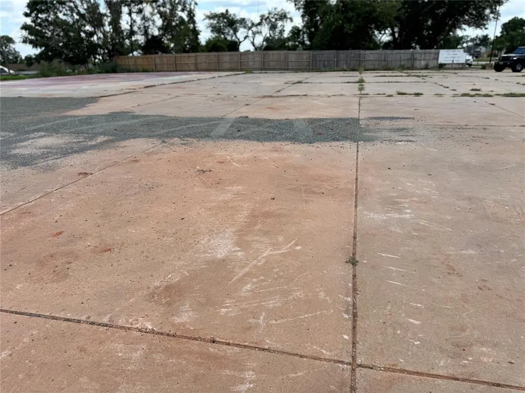 Photo 4 — 714 N 4th  St Corner, Sayre, OK 73662