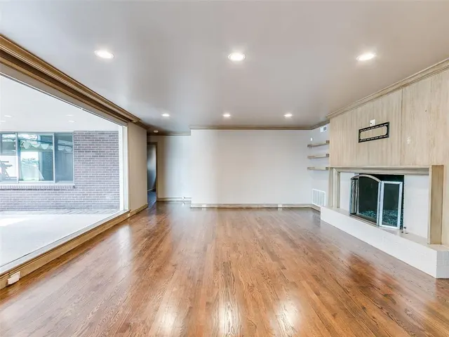 Photo 6 — 6505 Avondale 1/2, Nichols Hills, OK 73116
