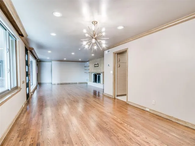 Photo 7 — 6505 Avondale 1/2, Nichols Hills, OK 73116