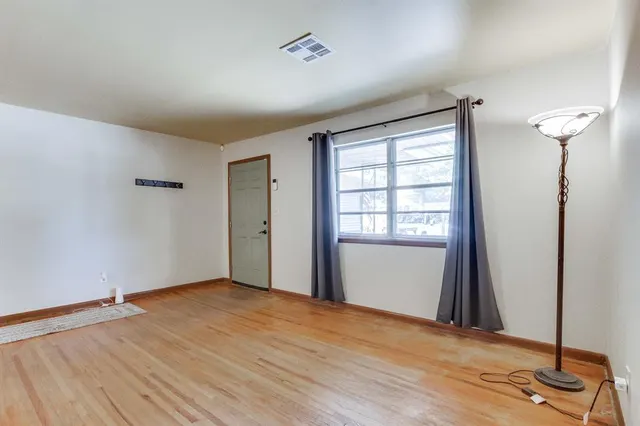 Photo 5 — 6610 NW 27 Street, Bethany, OK 73008