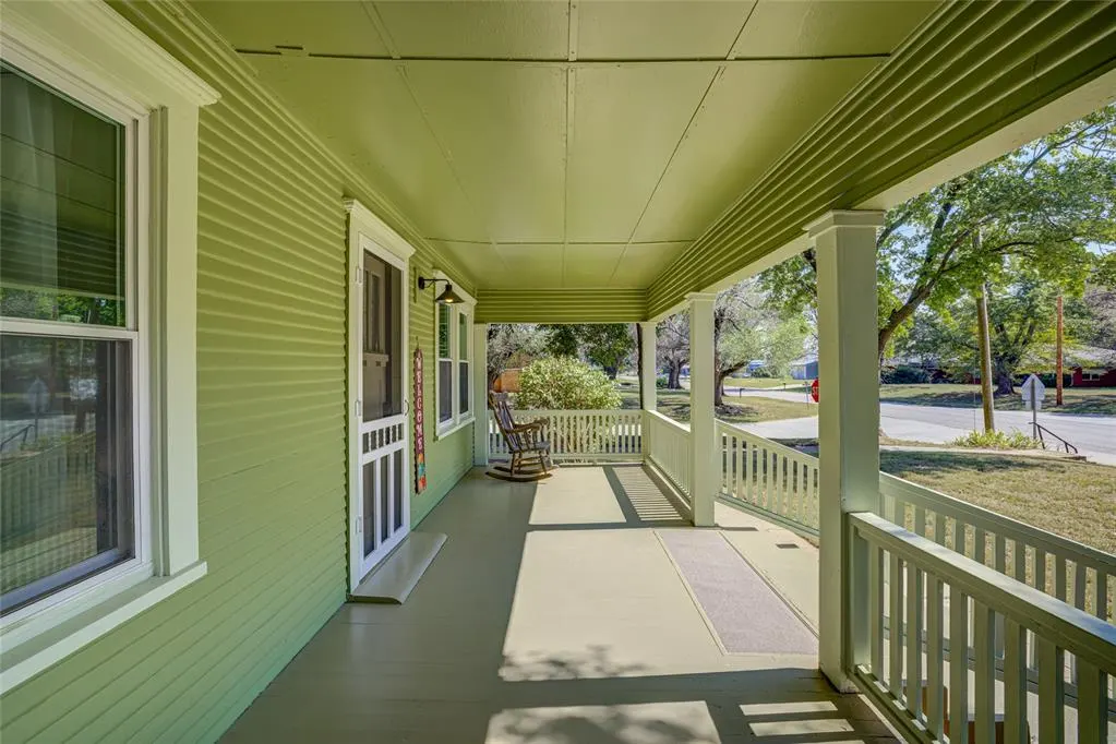 Photo 5 — 431 E Broadway Street, Lexington, OK 73051