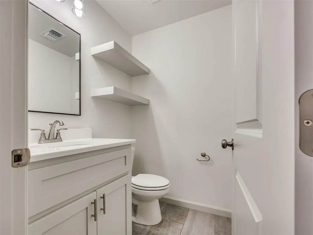 Photo 8 — 8313 NW 162nd Street, Edmond, OK 73013