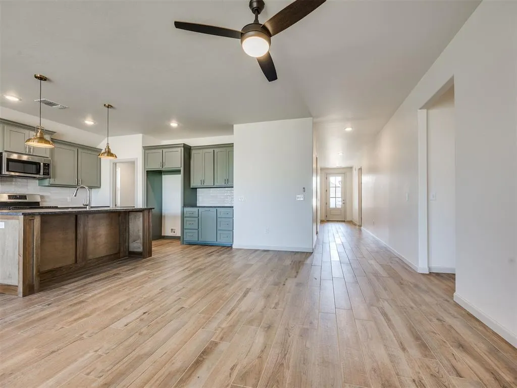 Photo 13 — 8313 NW 162nd Street, Edmond, OK 73013