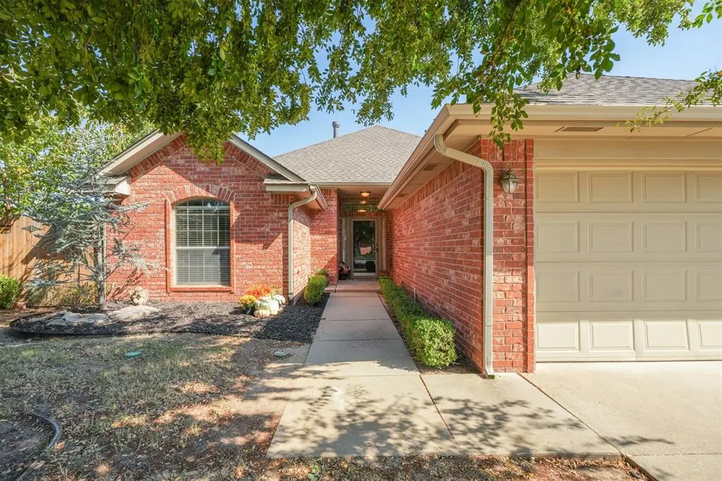 Photo 2 — 5225 SE 45th Terrace, Oklahoma City, OK 73135