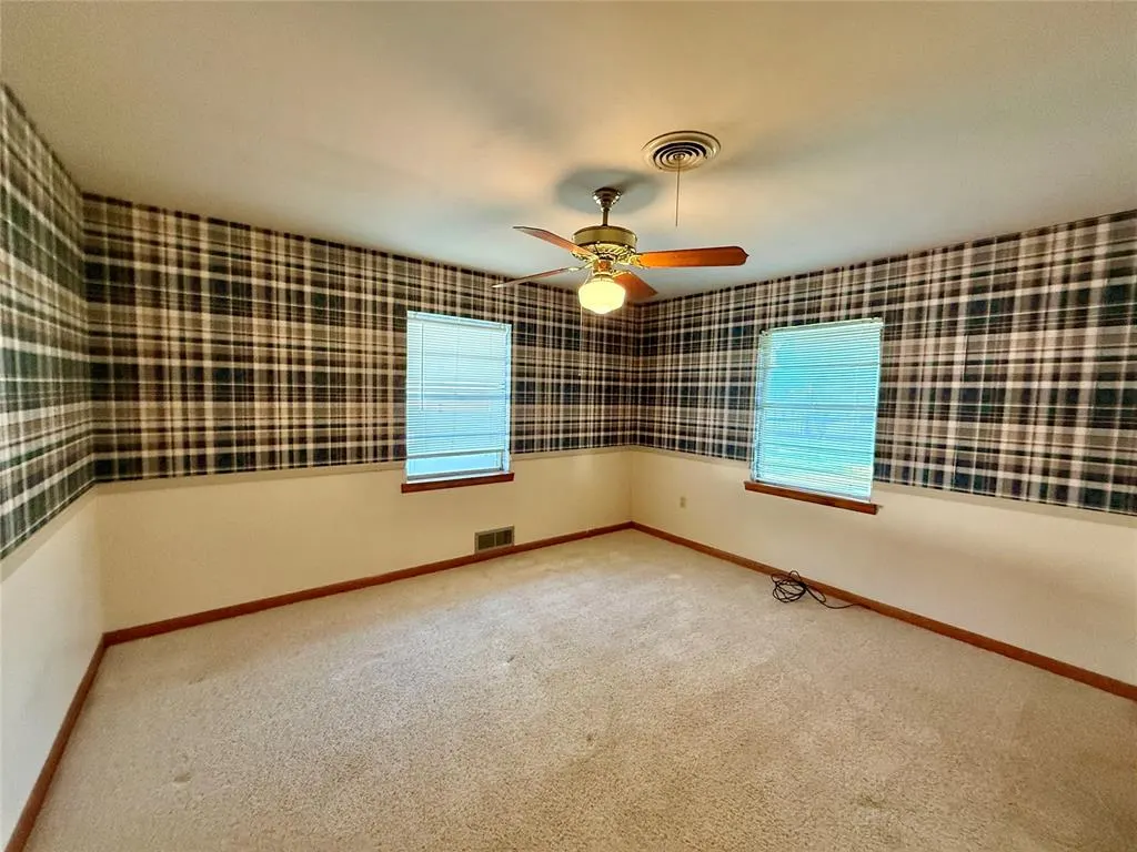 Photo 22 — 200 Means, Rocky, OK 73661