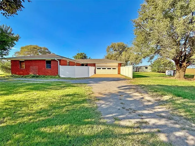 Photo 2 — 200 Means, Rocky, OK 73661