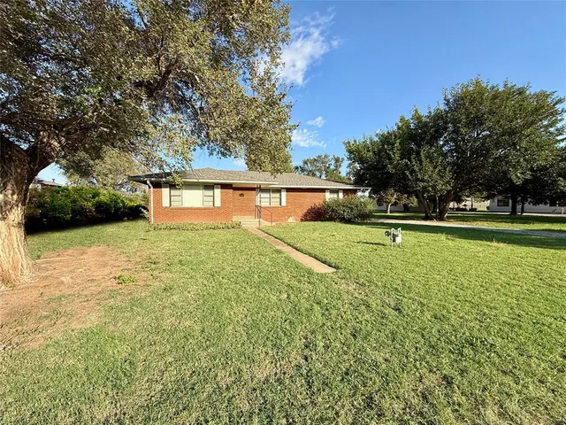 Photo 3 — 200 Means, Rocky, OK 73661