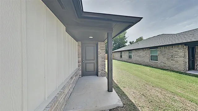 Photo 2 — 1310 NW 111 Street, Oklahoma City, OK 73114