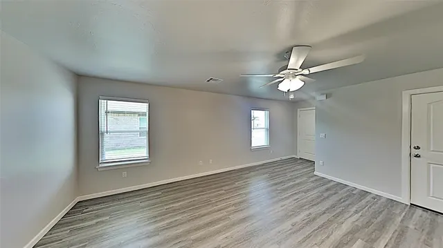 Photo 4 — 1310 NW 111 Street, Oklahoma City, OK 73114