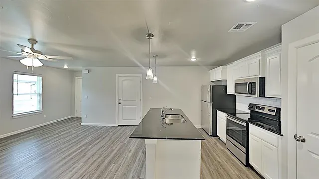 Photo 7 — 1310 NW 111 Street, Oklahoma City, OK 73114