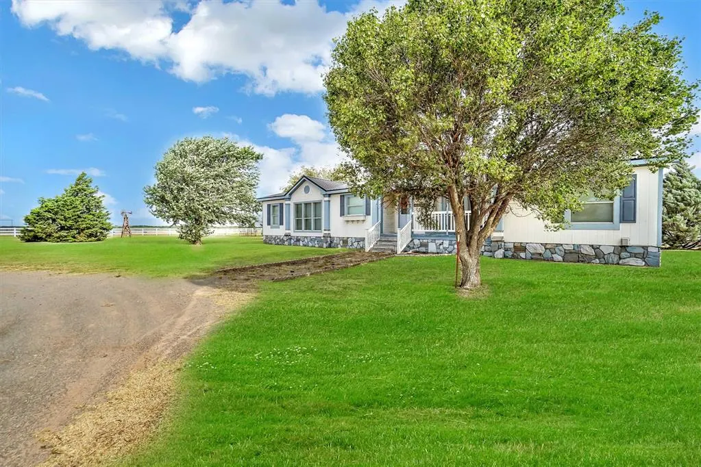 Photo 6 — 32042 N County Road 1960 Road, Willow, OK 73673