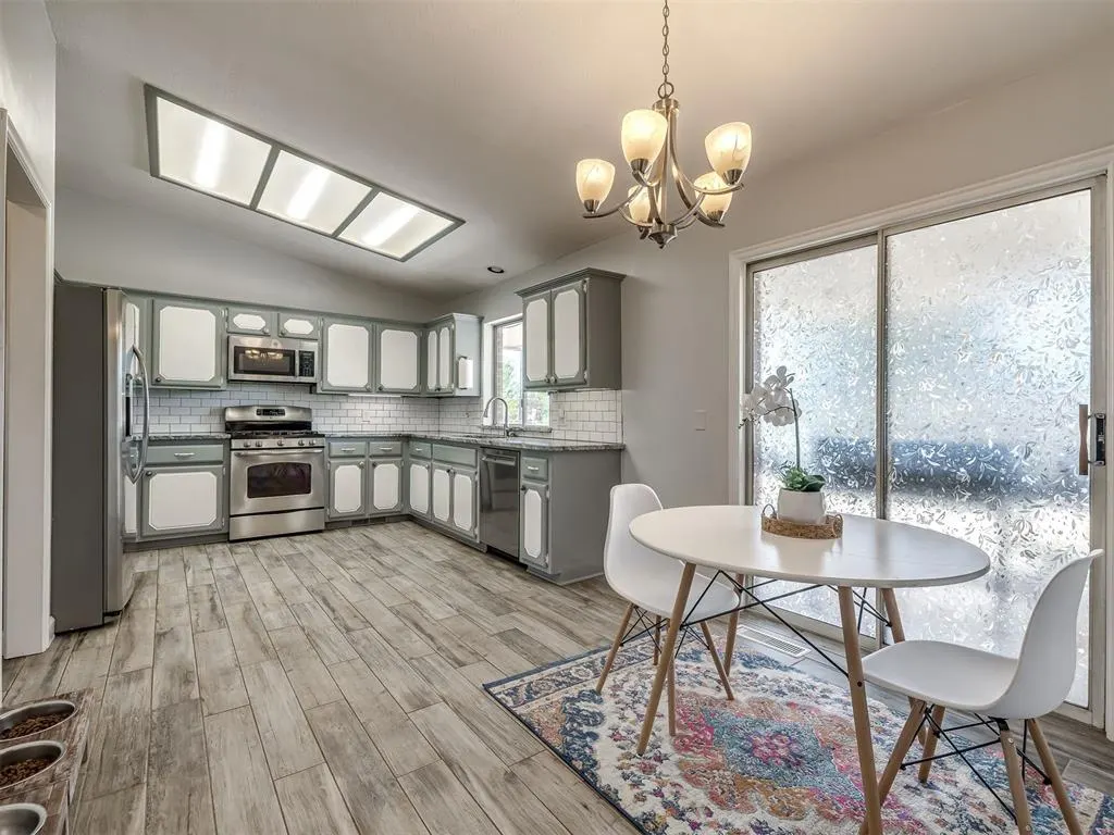 Photo 11 — 10812 Blue Fox Drive, Edmond, OK 73025