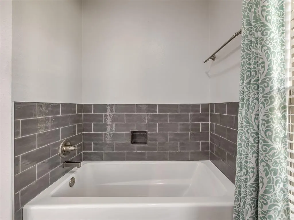 Photo 22 — 10812 Blue Fox Drive, Edmond, OK 73025