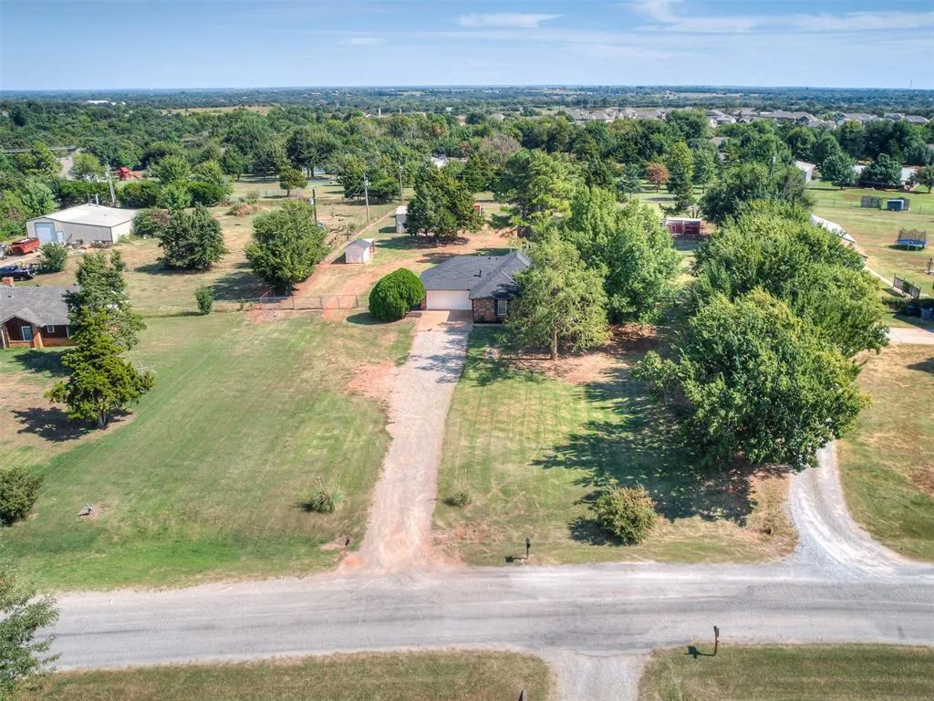 Photo 48 — 10812 Blue Fox Drive, Edmond, OK 73025