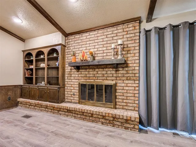 Photo 4 — 10105 Bromley Court, Oklahoma City, OK 73159