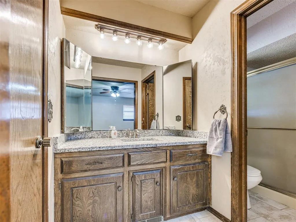 Photo 26 — 10105 Bromley Court, Oklahoma City, OK 73159