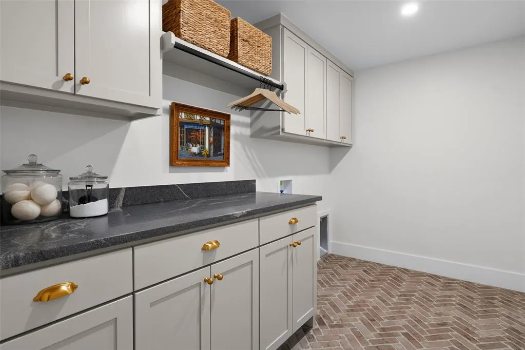 Photo 35 — 502 NE 2nd Street, Oklahoma City, OK 73104