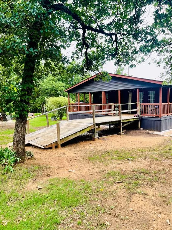 Photo 2 — 3650 E Copper Drive, Guthrie, OK 73044