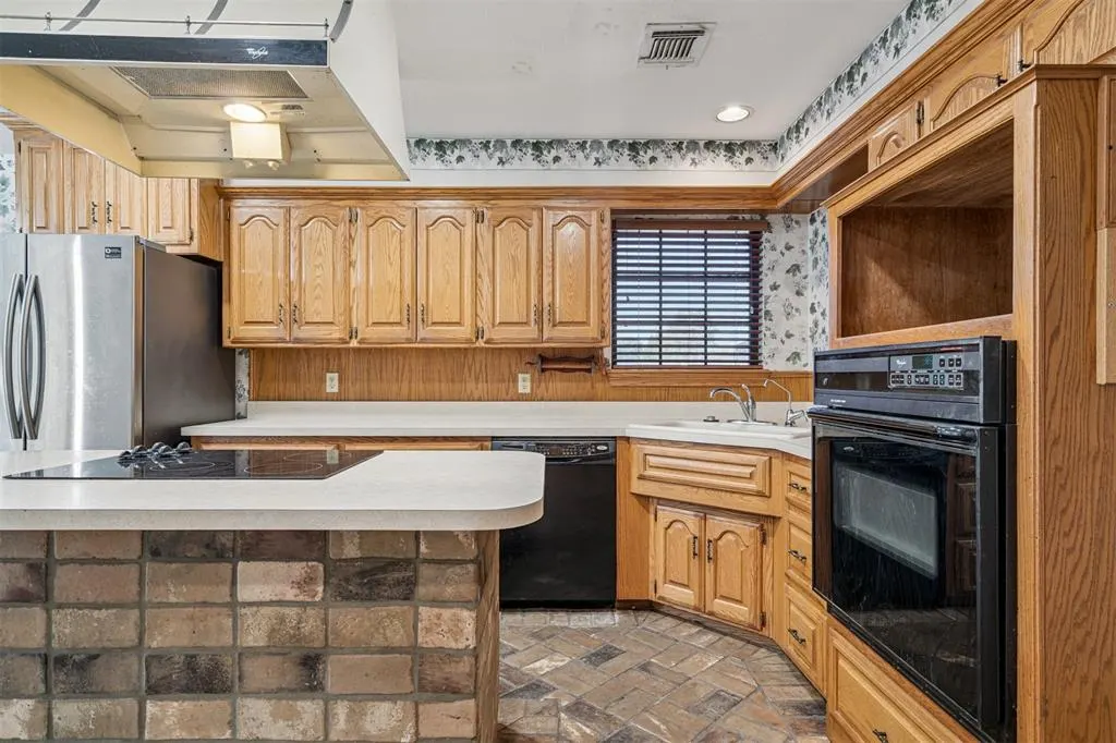 Photo 7 — 515 Shawn Drive, Okarche, OK 73762