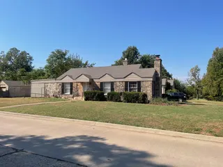 Sold home at 2600 N Cashion Place