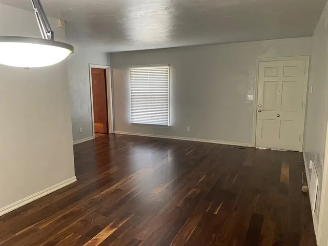 Photo 8 — 2600 N Cashion Place, Oklahoma City, OK 73112