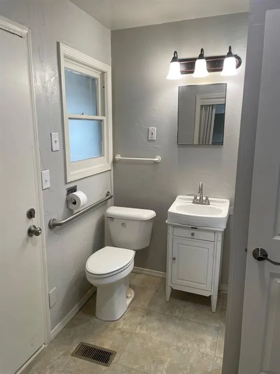 Photo 16 — 2600 N Cashion Place, Oklahoma City, OK 73112