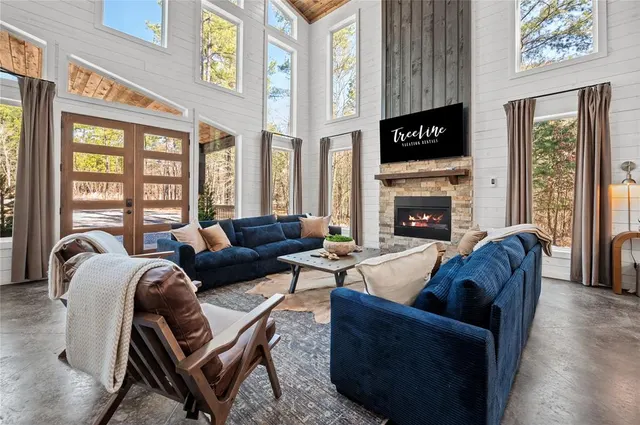 Photo 3 — 88 Pine Needle Lane, Broken Bow, OK 74728